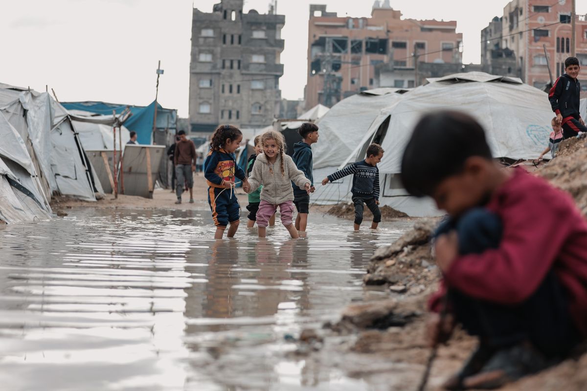 Britain Blocks Palestinian Families from Escaping Gaza